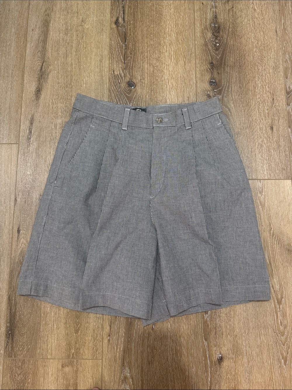 Vintage Pleated Dress Shorts grey and black Lee